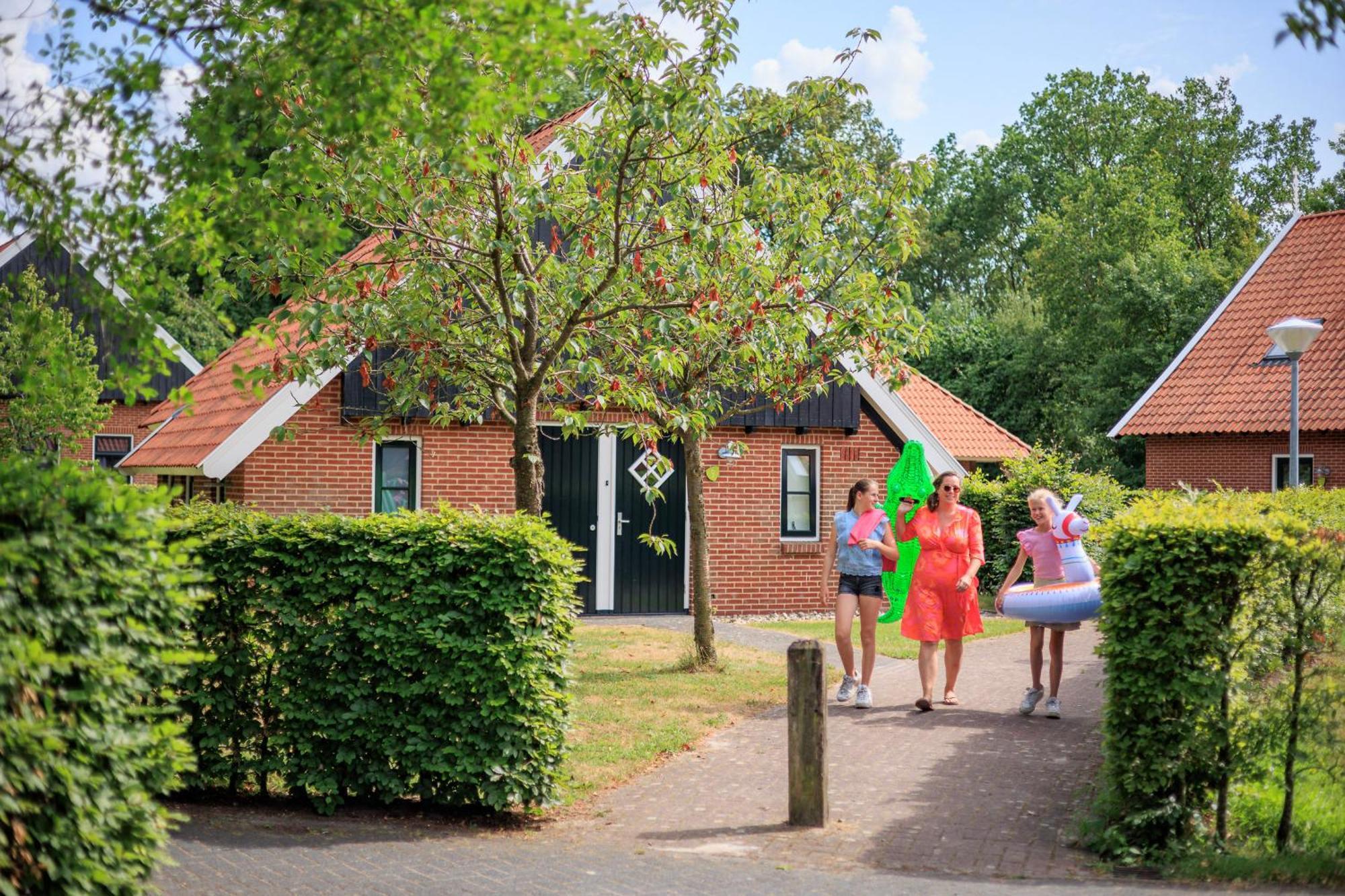 Recreatiepark Kaps Hotel Tubbergen Exterior photo